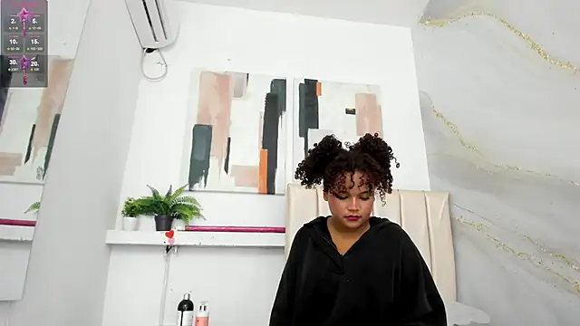 Snapshot of nataly_velez chatting on September 2025 07:25:01 PM nataly velez online show from September 2025 07:25:01 PM