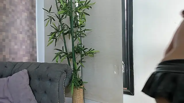 Snapshot of nataly_velez chatting on October 2025 01:59:02 PM nataly velez online show from October 2025 01:59:02 PM