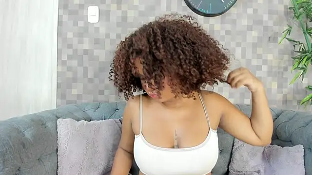 Snapshot of nataly_velez chatting on November 2025 07:15:02 PM nataly velez online show from November 2025 07:15:02 PM