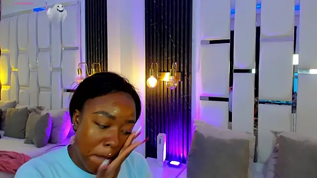 mia schwarz online show from October 2025 09:05:02 PM