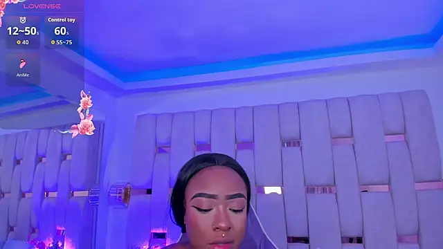 mia schwarz online show from February 2026 09:43:01 PM