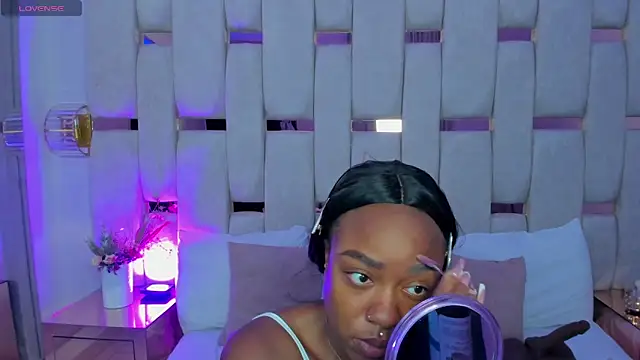 mia schwarz online show from February 2026 08:49:01 PM