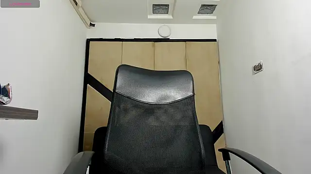 danielclarton1 online show from February 2025 07:07:02 AM