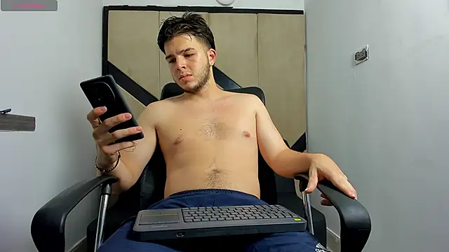 danielclarton1 online show from February 2025 10:14:02 AM