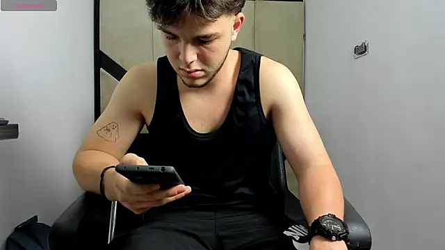 danielclarton1 online show from February 2025 08:00:02 AM