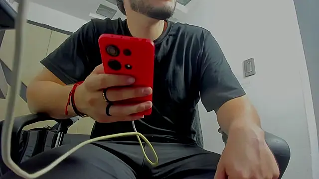 danielclarton1 online show from October 2025 12:01:02 AM