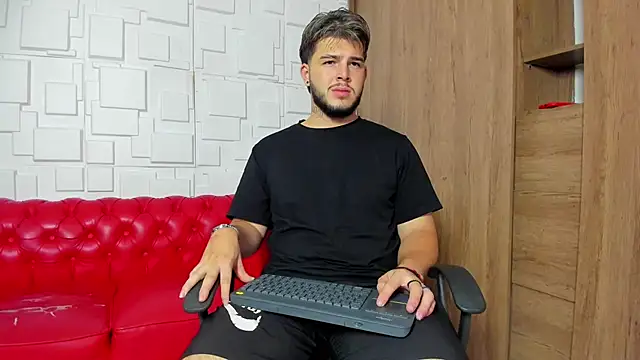 danielclarton1 online show from November 2025 09:05:02 PM