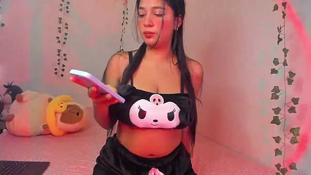 Snapshot of Mikubani18 chatting on December 2024 01:29:01 AM Mikubani18 online show from December 2024 01:29:01 AM