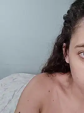 Snapshot of Sweet-diamondxxx chatting on December 2024 07:21:01 PM Sweet-diamondxxx online show from December 2024 07:21:01 PM