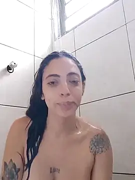 Snapshot of Sweet-diamondxxx chatting on December 2024 01:10:02 PM Sweet-diamondxxx online show from December 2024 01:10:02 PM