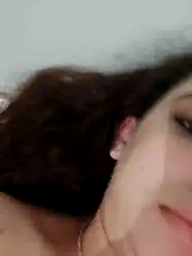 Snapshot of Sweet-diamondxxx chatting on January 2025 06:15:02 AM Sweet-diamondxxx online show from January 2025 06:15:02 AM