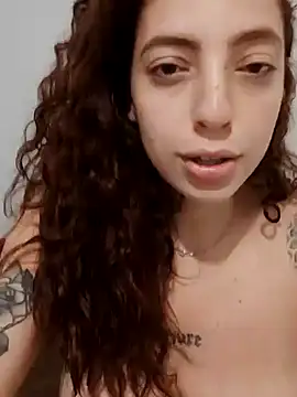 Snapshot of Sweet-diamondxxx chatting on January 2025 01:47:01 PM Sweet-diamondxxx online show from January 2025 01:47:01 PM