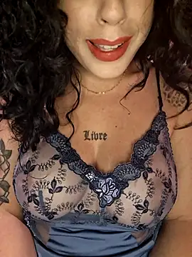 Snapshot of Sweet-diamondxxx chatting on October 2025 10:40:02 PM Sweet-diamondxxx online show from October 2025 10:40:02 PM