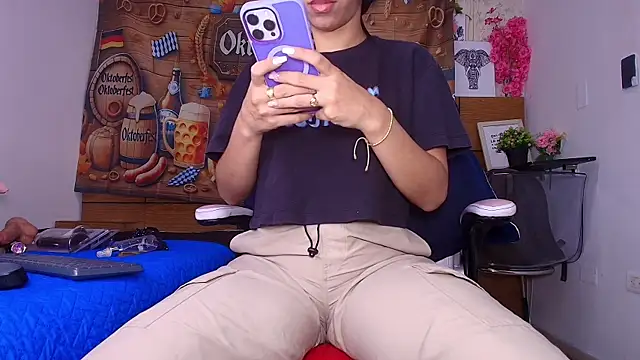 aisha sh online show from September 2025 11:59:02 AM