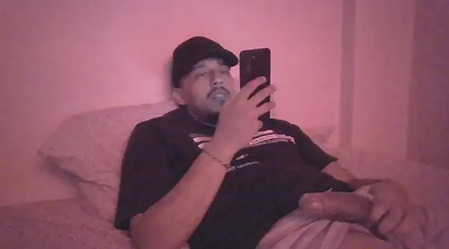 Snapshot of kozzleo chatting on February 2025 04:45:02 PM kozzleo online show from February 2025 04:45:02 PM