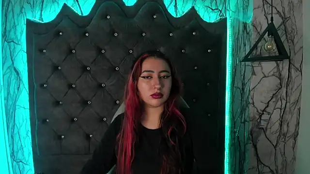 larissa01  online show from February 2025 03:12:02 AM