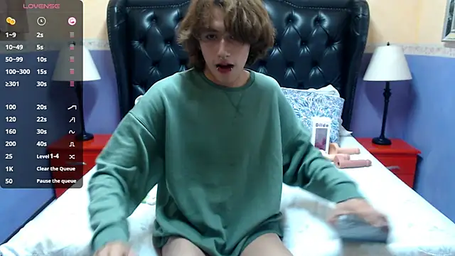 Snapshot of Stephan_Queens chatting on January 2025 11:29:01 PM Stephan Queens online show from January 2025 11:29:01 PM