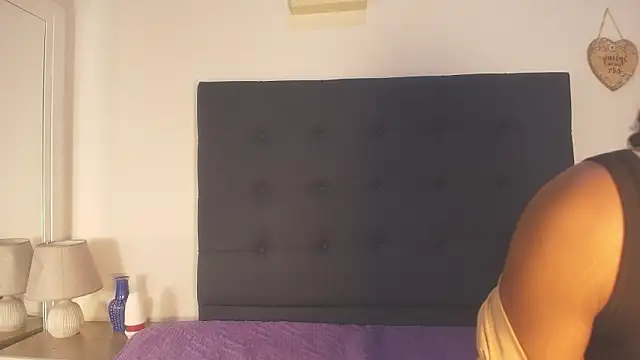 Evelonga 707 online show from February 2026 07:15:01 PM