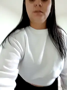 Im Amelia online show from January 2025 10:19:01 PM