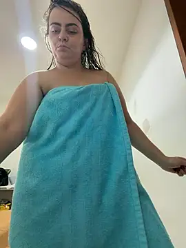 Im Amelia online show from July 2026 06:32:02 PM