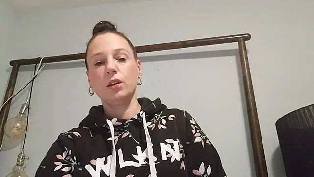 Audrey hotty online show from February 2026 05:00:02 AM