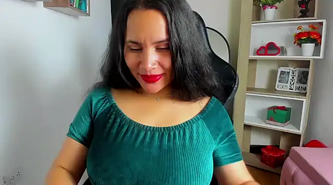 Saylor Lee22 online show from December 2024 06:33:02 AM