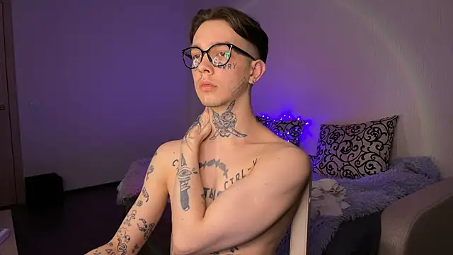 anahori  simon online show from February 2025 08:50:01 PM