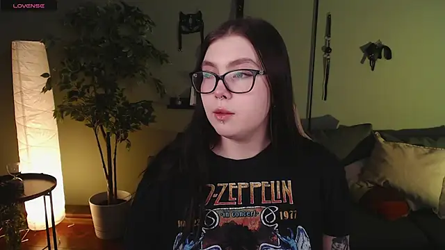 Arizonaa Muse online show from December 2024 12:22:01 PM