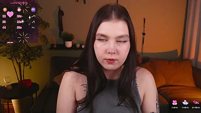 Arizonaa Muse online show from December 2024 12:30:01 PM