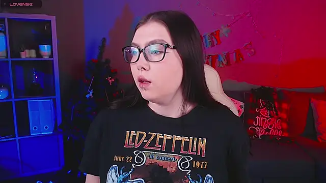 Arizonaa Muse online show from December 2024 12:23:02 PM