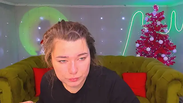 Snapshot of _Sun_Shy_ chatting on December 2024 09:06:02 AM Sun Shy online show from December 2024 09:06:02 AM