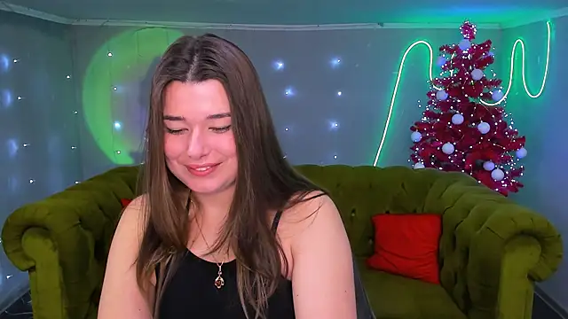 Snapshot of _Sun_Shy_ chatting on December 2024 12:11:02 PM Sun Shy online show from December 2024 12:11:02 PM
