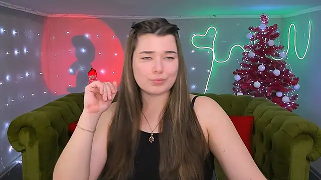 Snapshot of _Sun_Shy_ chatting on December 2024 06:27:01 PM Sun Shy online show from December 2024 06:27:01 PM