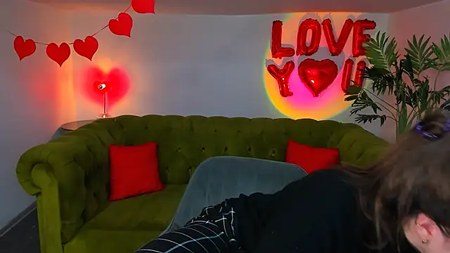 Snapshot of _Sun_Shy_ chatting on February 2025 09:11:01 AM Sun Shy online show from February 2025 09:11:01 AM