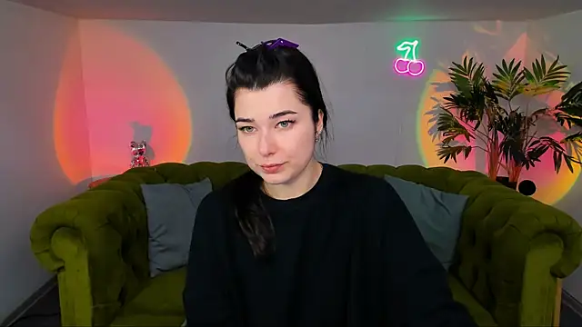  Sun Shy  online show from October 2025 06:28:01 AM