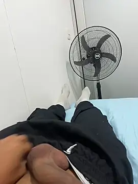 Cristoferr666 online show from April 2026 02:25:01 PM