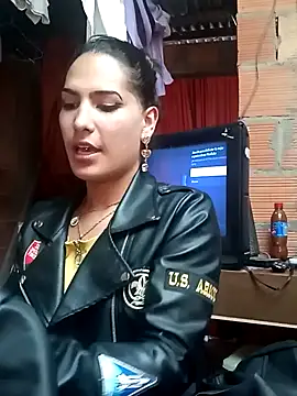 Lanna hott  online show from December 2024 03:32:01 PM