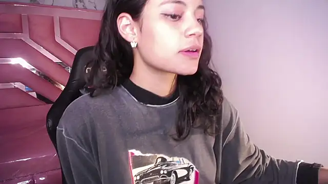 Snapshot of Tyna_ch chatting on January 2025 07:37:01 PM Tyna ch online show from January 2025 07:37:01 PM