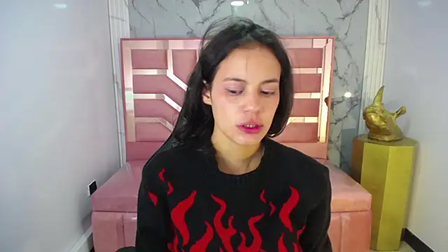 Snapshot of Tyna_ch chatting on February 2025 04:25:02 PM Tyna ch online show from February 2025 04:25:02 PM