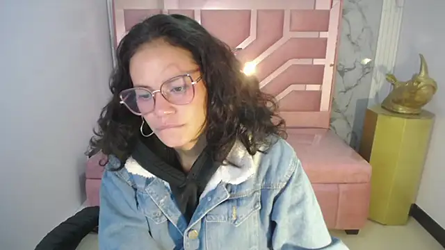 Snapshot of Tyna_ch chatting on March 2025 03:58:02 PM Tyna ch online show from March 2025 03:58:02 PM