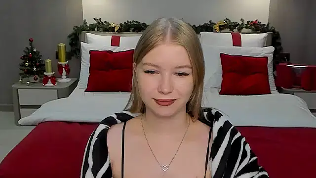 Snapshot of shy__lady chatting on December 2024 07:47:01 AM shy lady online show from December 2024 07:47:01 AM