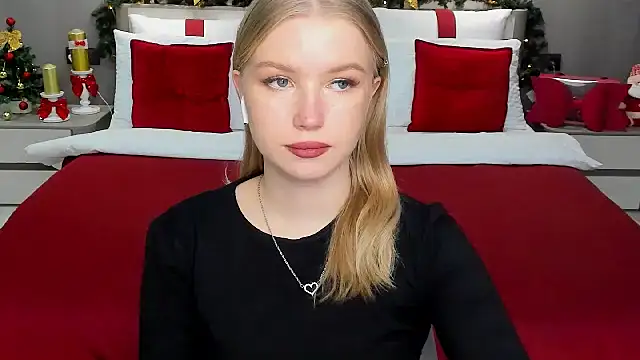 Snapshot of shy__lady chatting on December 2024 10:54:02 PM shy lady online show from December 2024 10:54:02 PM