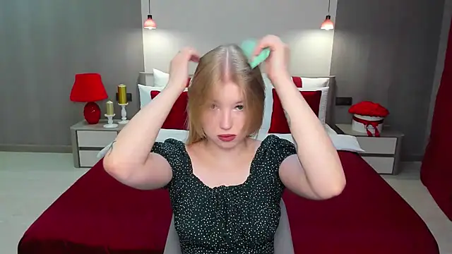 Snapshot of shy__lady chatting on January 2025 06:25:01 PM shy lady online show from January 2025 06:25:01 PM