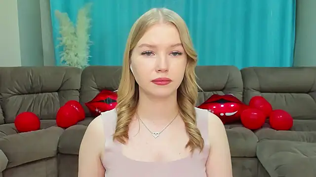 Snapshot of shy__lady chatting on February 2025 01:10:01 AM shy lady online show from February 2025 01:10:01 AM