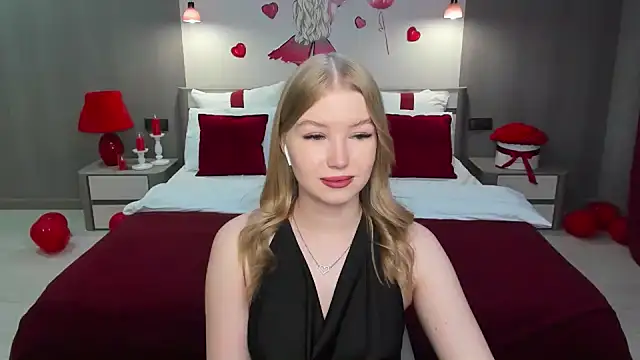 Snapshot of shy__lady chatting on February 2025 02:31:02 PM shy lady online show from February 2025 02:31:02 PM
