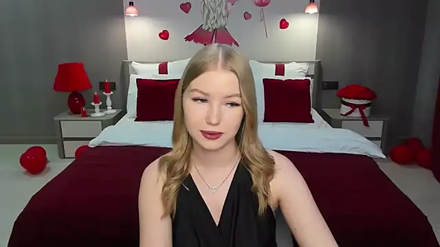 Snapshot of shy__lady chatting on February 2025 05:33:01 PM shy lady online show from February 2025 05:33:01 PM