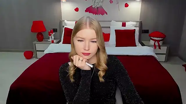 Snapshot of shy__lady chatting on February 2025 08:47:01 PM shy lady online show from February 2025 08:47:01 PM