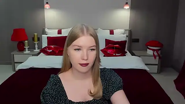 Snapshot of shy__lady chatting on March 2025 09:40:02 PM shy lady online show from March 2025 09:40:02 PM