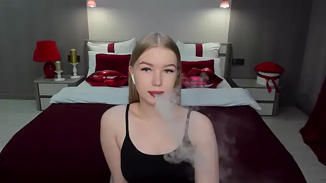 Snapshot of shy__lady chatting on March 2025 01:26:02 AM shy lady online show from March 2025 01:26:02 AM