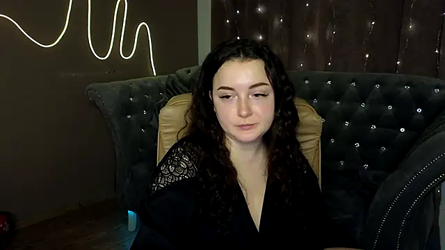 Snapshot of GloriNichols chatting on January 2025 01:24:01 PM GloriNichols online show from January 2025 01:24:01 PM